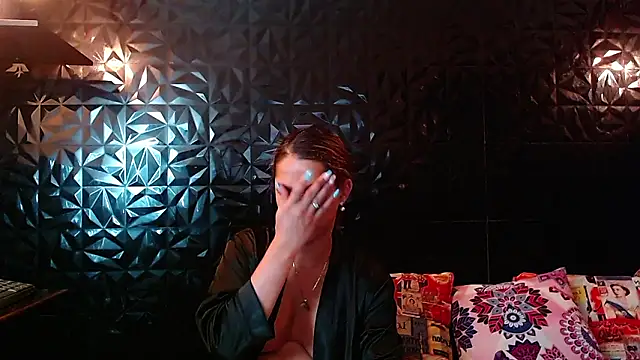 PINK  LOLA1 online show from 03/28/26, 08:10