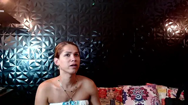 PINK  LOLA1 online show from 03/04/26, 10:28