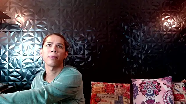 PINK  LOLA1 online show from 03/23/26, 10:09