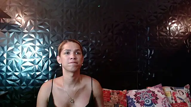 PINK  LOLA1 online show from 06/11/26, 08:50