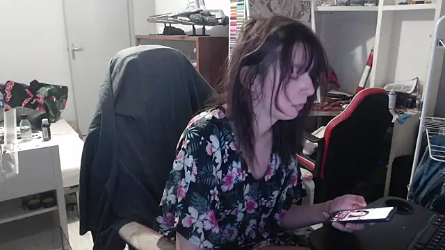 Snapshot of missthon0 chatting on 02/21/26, 02:30 missthon0 online show from 02/21/26, 02:30