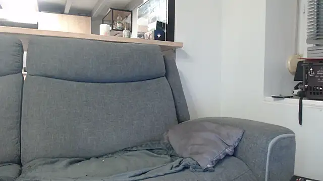 Snapshot of missthon0 chatting on 01/12/26, 02:57 missthon0 online show from 01/12/26, 02:57