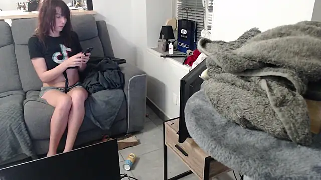 missthon0 online show from 12/03/25, 01:43