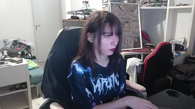 Snapshot of missthon0 chatting on 02/06/26, 12:34 missthon0 online show from 02/06/26, 12:34