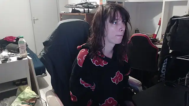 Snapshot of missthon0 chatting on 03/11/26, 11:48 missthon0 online show from 03/11/26, 11:48