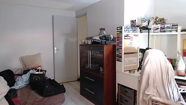 missthon0 online show from 07/01/26, 12:38