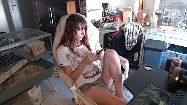 missthon0 online show from 06/12/26, 03:21