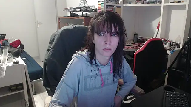 Snapshot of missthon0 chatting on 02/25/26, 12:38 missthon0 online show from 02/25/26, 12:38