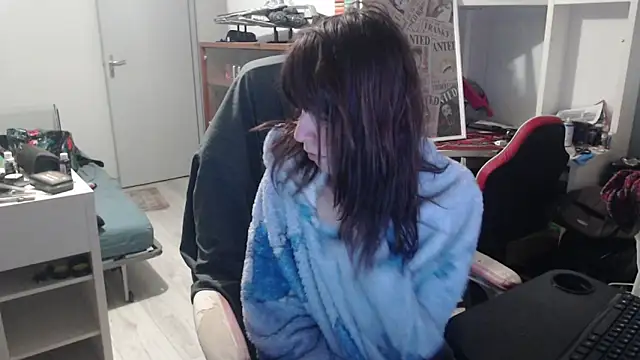 Snapshot of missthon0 chatting on 02/02/26, 10:47 missthon0 online show from 02/02/26, 10:47