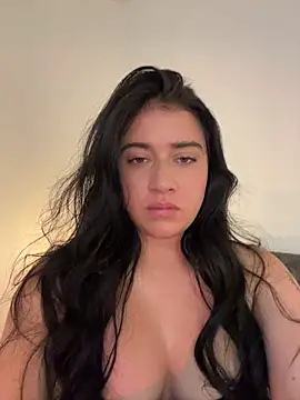KallyMyller1 online show from 05/12/26, 07:42