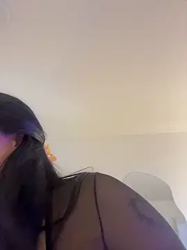 KallyMyller1 online show from 04/07/26, 07:37