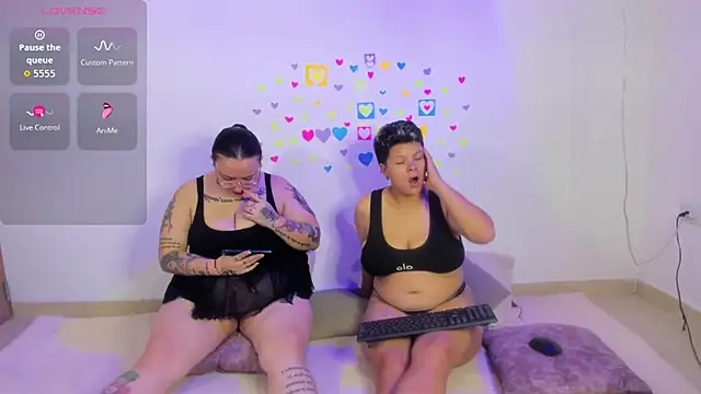 MiaYMolly online show from 04/03/26, 02:40