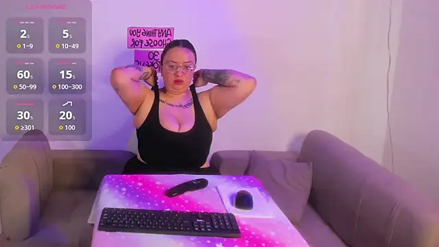 MiaYMolly online show from 03/13/26, 04:56