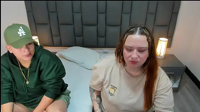 MiaYMolly online show from 03/08/25, 03:17