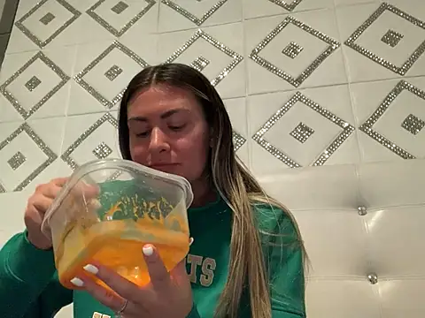 Alyssa rhoades online show from 02/21/25, 02:28