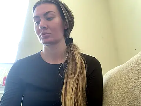 Alyssa rhoades online show from 11/15/25, 04:33
