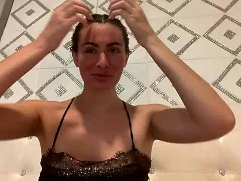 Alyssa rhoades online show from 11/09/25, 06:50