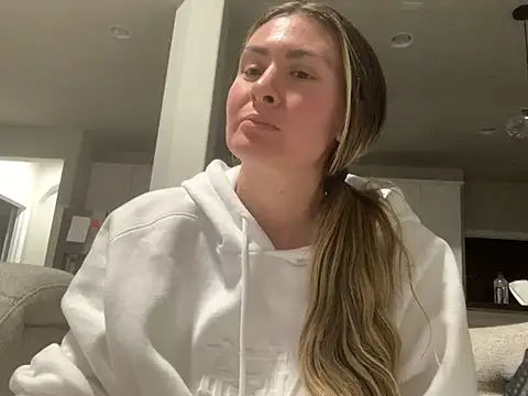 Alyssa rhoades online show from 01/24/25, 04:05