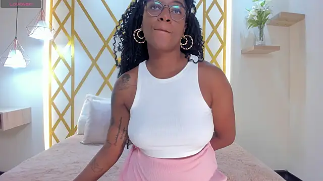 maryevans  online show from 11/08/25, 12:52