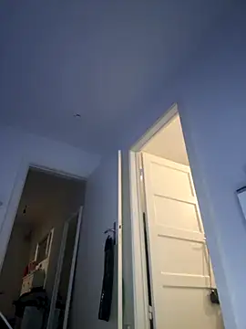 eleonoree online show from 11/24/25, 09:37