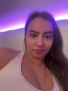 Snapshot of eleonoree chatting on 03/01/26, 08:31 eleonoree online show from 03/01/26, 08:31