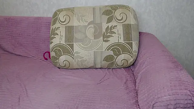 Snapshot of MargieEvans chatting on 11/11/25, 08:03 MargieEvans online show from 11/11/25, 08:03