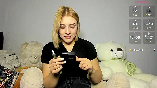 KindKristy online show from 10/17/25, 05:44