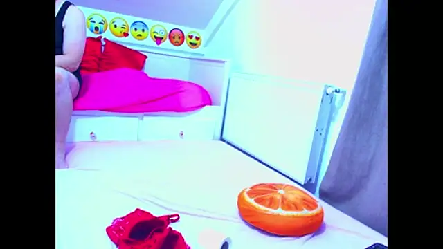 evehotty online show from 11/06/25, 08:02