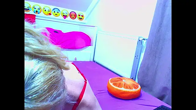 evehotty online show from 10/21/25, 07:02