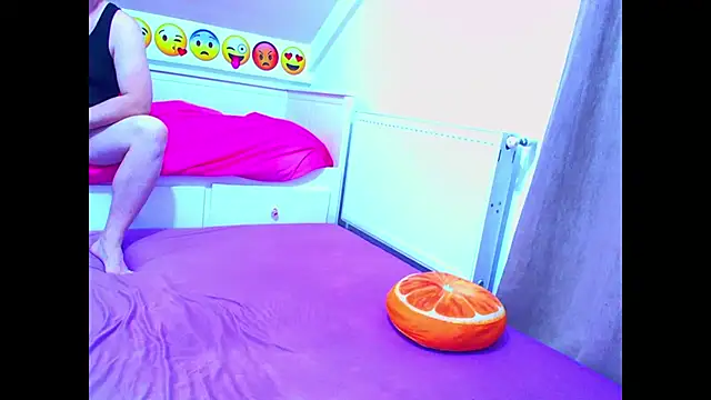 evehotty online show from 10/24/25, 07:02