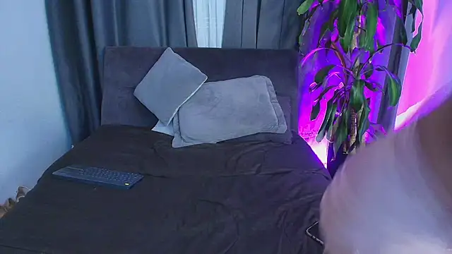 Aliciawonderxx online show from 04/04/26, 12:06