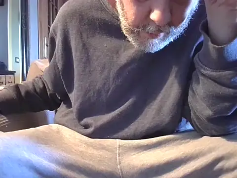 naked bear online show from 02/08/26, 09:07