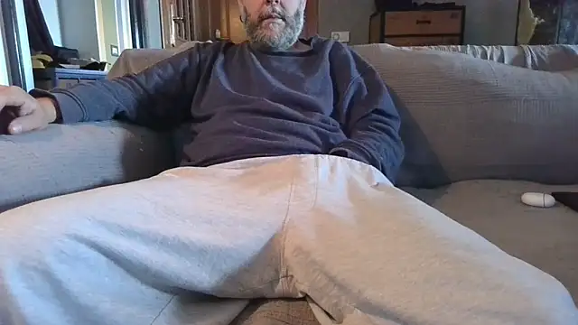 naked bear online show from 10/10/25, 08:15