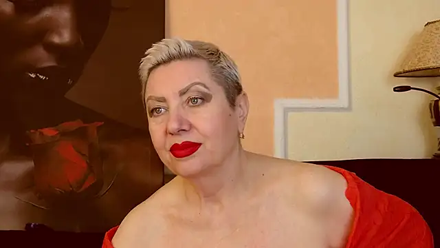 LadyPosh online show from 11/04/25, 10:24