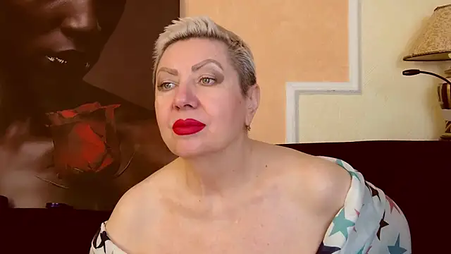 LadyPosh online show from 11/05/25, 10:13