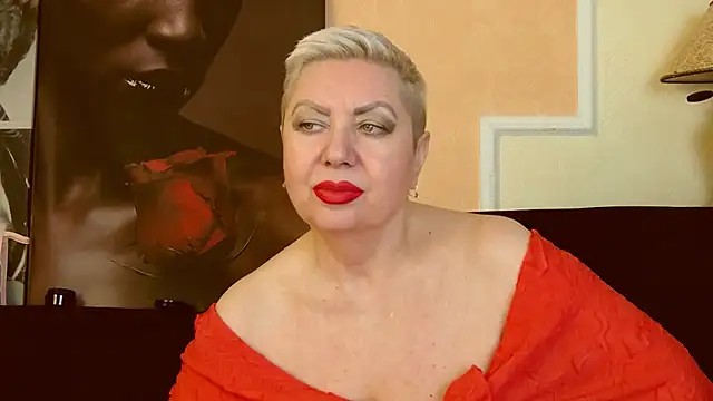 Snapshot of LadyPosh chatting on 02/12/25, 04:54 LadyPosh online show from 02/12/25, 04:54