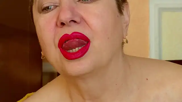 Snapshot of LadyPosh chatting on 02/05/26, 10:22 LadyPosh online show from 02/05/26, 10:22