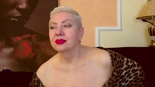 LadyPosh online show from 12/03/25, 09:03