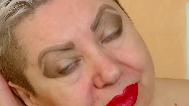 Snapshot of LadyPosh chatting on 01/15/26, 08:29 LadyPosh online show from 01/15/26, 08:29