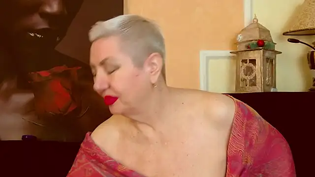 Snapshot of LadyPosh chatting on 01/07/26, 07:52 LadyPosh online show from 01/07/26, 07:52