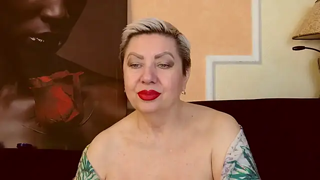 LadyPosh online show from 11/26/25, 10:10