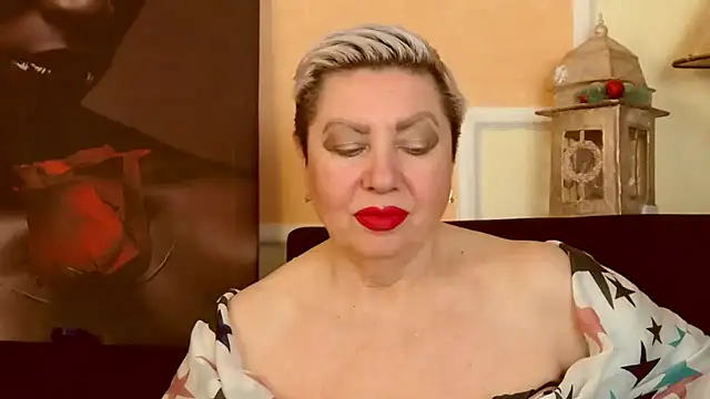 Snapshot of LadyPosh chatting on 02/13/26, 08:42 LadyPosh online show from 02/13/26, 08:42