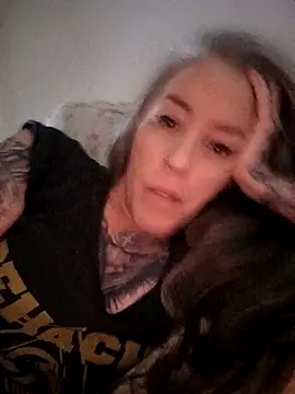 vamporasuccubus19777 online show from 11/09/25, 11:42