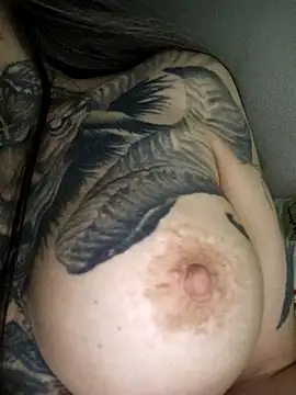 vamporasuccubus19777 online show from 02/03/26, 06:40