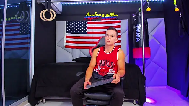 Aydenmiller96 online show from 02/04/25, 03:00