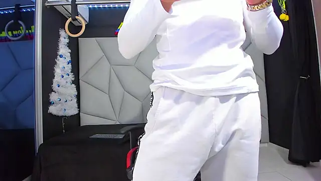 Aydenmiller96 online show from 12/27/24, 02:47