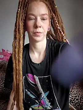 Snapshot of LucidLucy chatting on 02/09/26, 03:32 LucidLucy online show from 02/09/26, 03:32