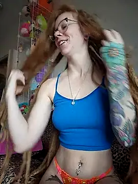 LucidLucy online show from 11/14/25, 05:49