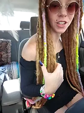 LucidLucy online show from 10/06/25, 02:29