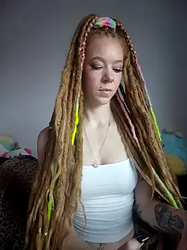 LucidLucy online show from 11/27/25, 01:22